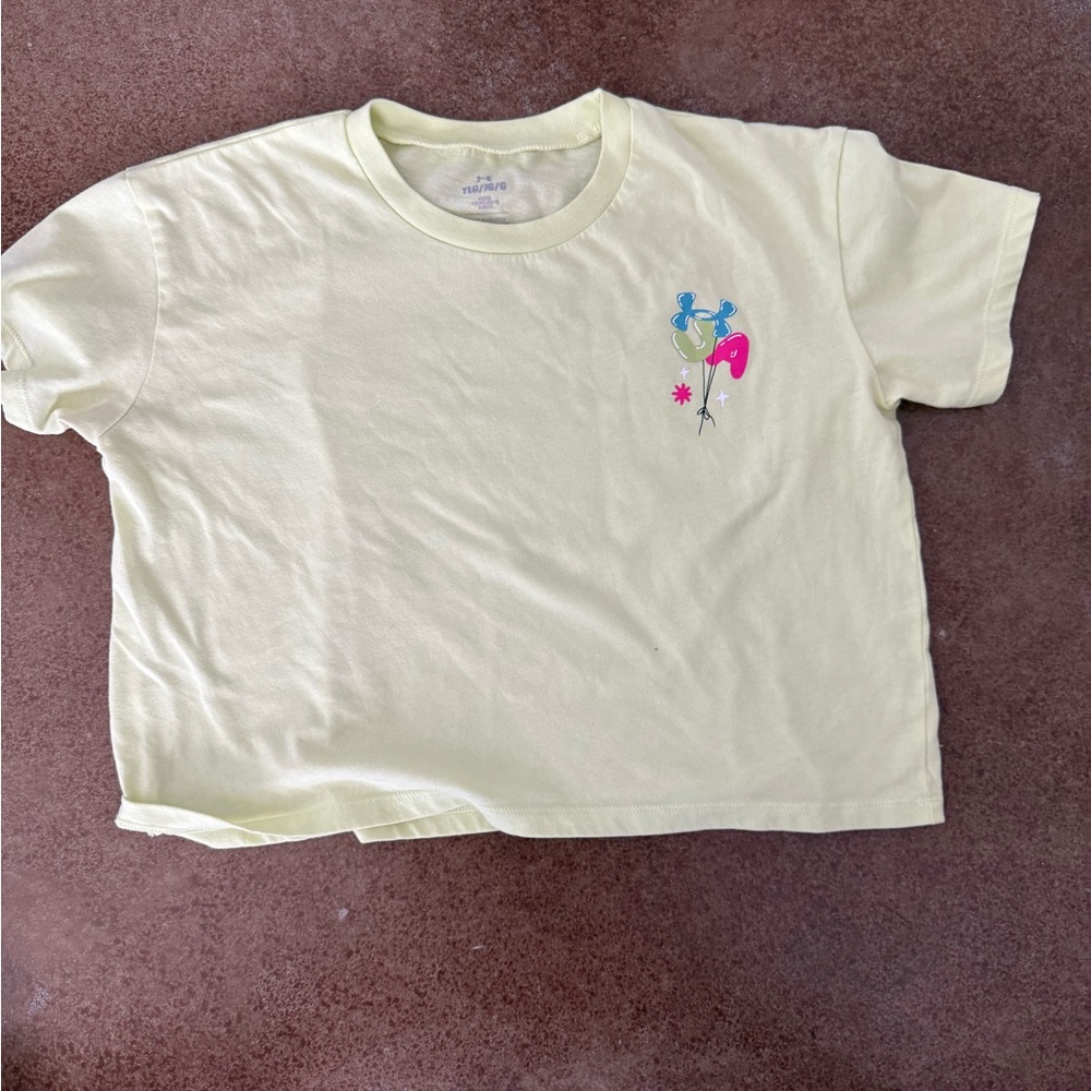 Under Armour green neon Athletics shirt size YL for girls I’m good condition